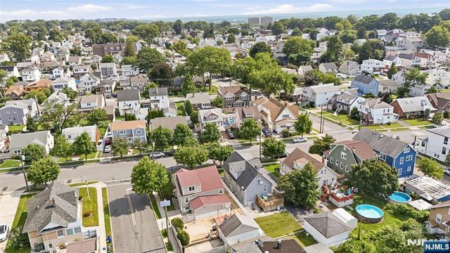 640 New York Avenue, Lyndhurst, NJ 07071