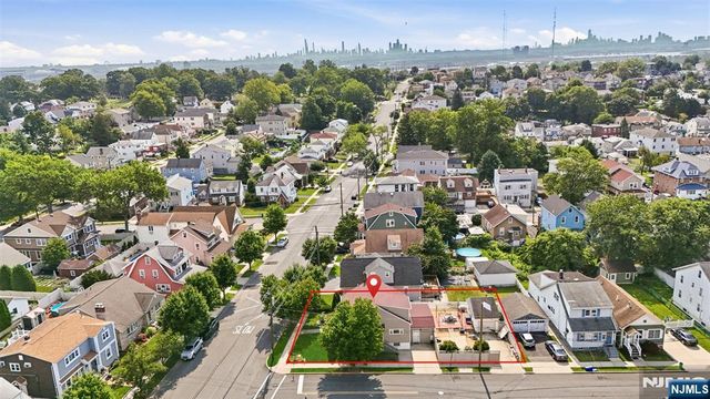 640 New York Avenue, Lyndhurst, NJ 07071
