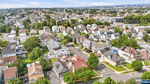 640 New York Avenue, Lyndhurst, NJ 07071