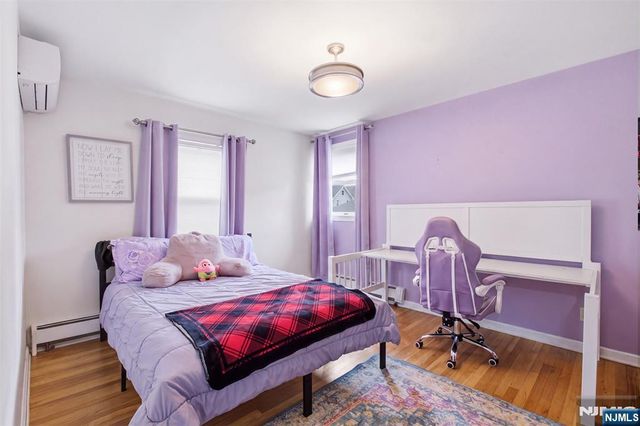 640 New York Avenue, Lyndhurst, NJ 07071