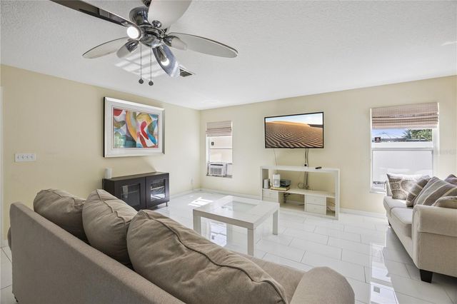 644 FLOWER FIELDS LANE, Orlando, FL 32824