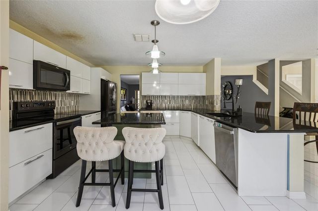 644 FLOWER FIELDS LANE, Orlando, FL 32824