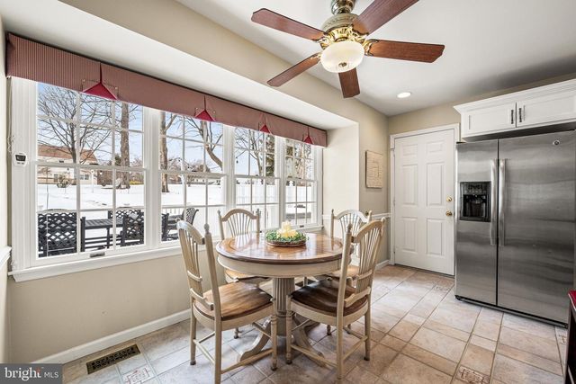 526 BEAUMONT CIR, West Chester, PA 19380