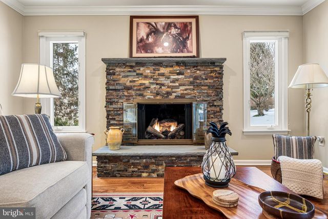 526 BEAUMONT CIR, West Chester, PA 19380