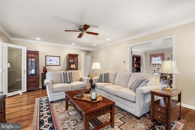 526 BEAUMONT CIR, West Chester, PA 19380