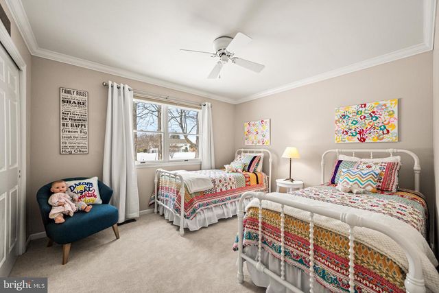 526 BEAUMONT CIR, West Chester, PA 19380