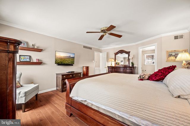 526 BEAUMONT CIR, West Chester, PA 19380