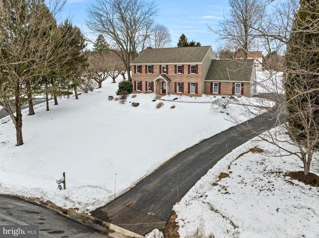 526 BEAUMONT CIR, West Chester, PA 19380