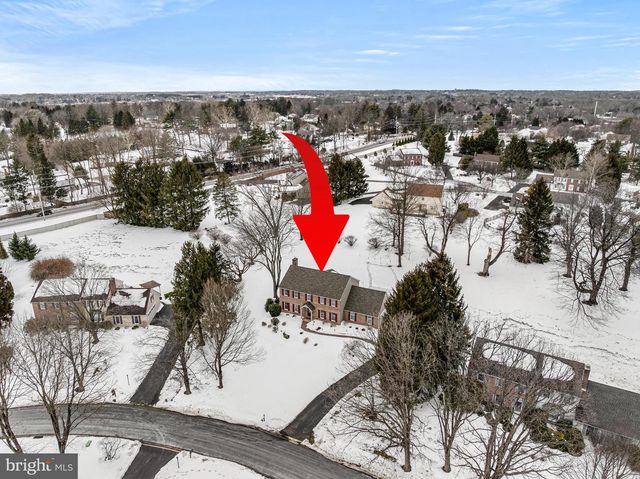 526 BEAUMONT CIR, West Chester, PA 19380