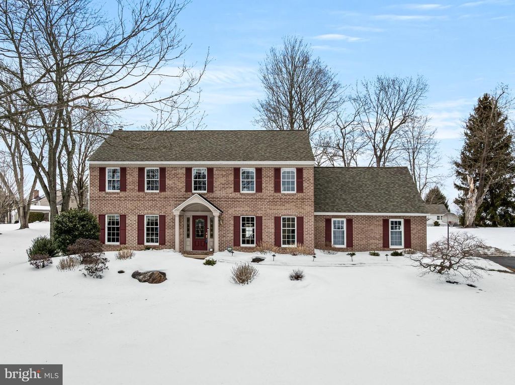 526 BEAUMONT CIR, West Chester, PA 19380