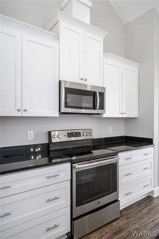 801 34th E, Tuscaloosa, AL 35404