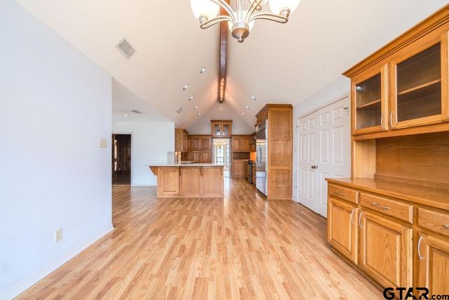 10 Elmwood St., Longview, TX 75604