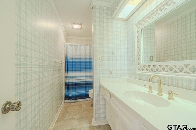 10 Elmwood St., Longview, TX 75604