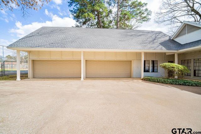 10 Elmwood St., Longview, TX 75604