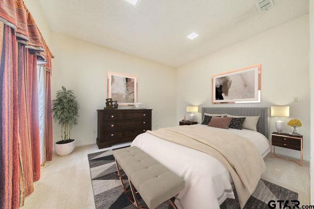 10 Elmwood St., Longview, TX 75604