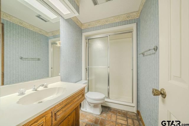 10 Elmwood St., Longview, TX 75604