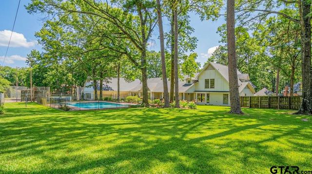 10 Elmwood St., Longview, TX 75604