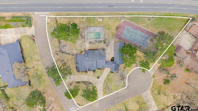 10 Elmwood St., Longview, TX 75604