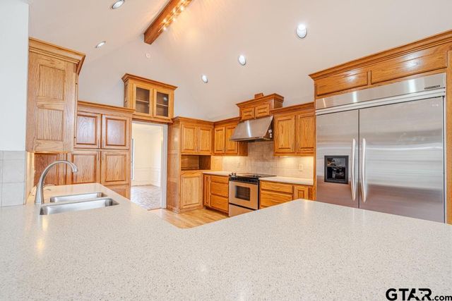 10 Elmwood St., Longview, TX 75604