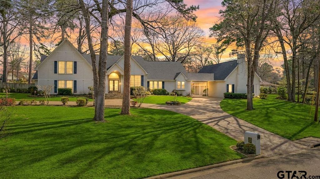 10 Elmwood St., Longview, TX 75604