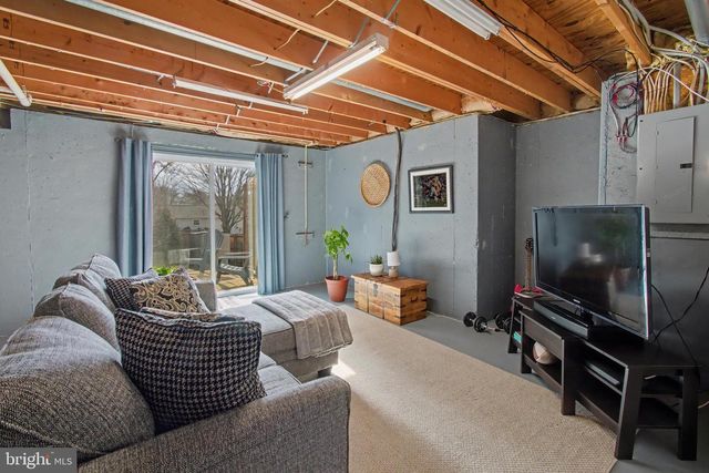 865 ELMWOOD CT, Westminster, MD 21158