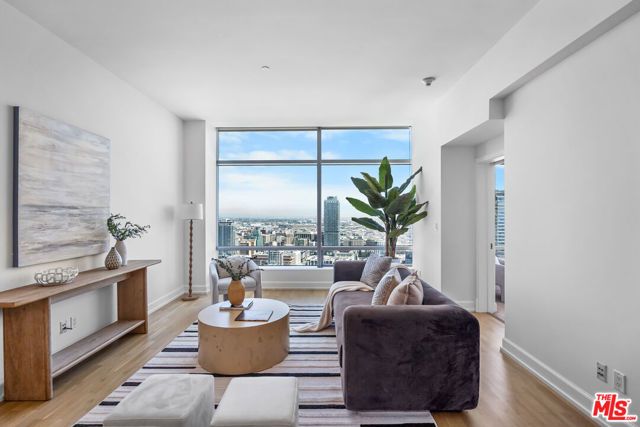 900 W OLYMPIC Boulevard 37E, Los Angeles, CA 90015