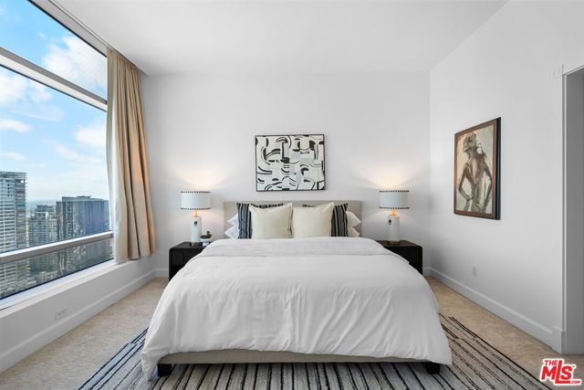 900 W OLYMPIC Boulevard 37E, Los Angeles, CA 90015