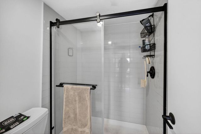 3000 NW 42nd Avenue B404, Coconut Creek, FL 33066