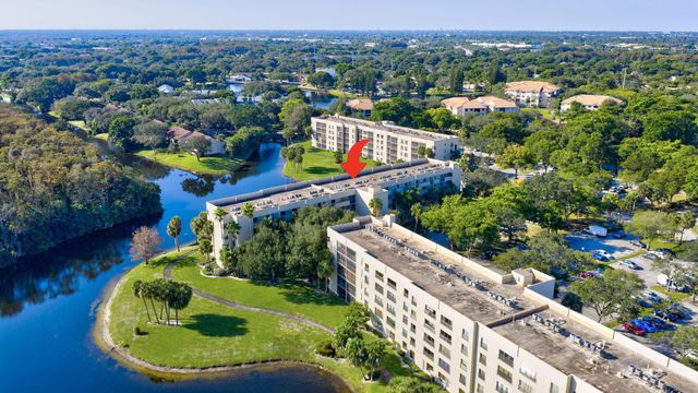 3000 NW 42nd Avenue B404, Coconut Creek, FL 33066