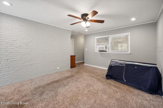 3301 Hunsinger Ln, Louisville, KY 40220