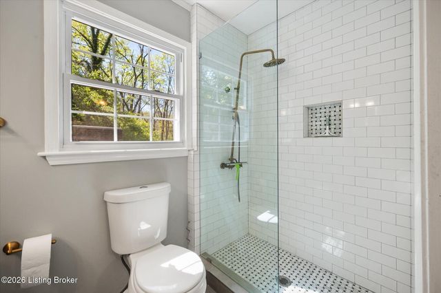 3301 Hunsinger Ln, Louisville, KY 40220