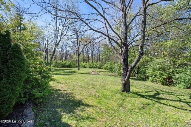 3301 Hunsinger Ln, Louisville, KY 40220