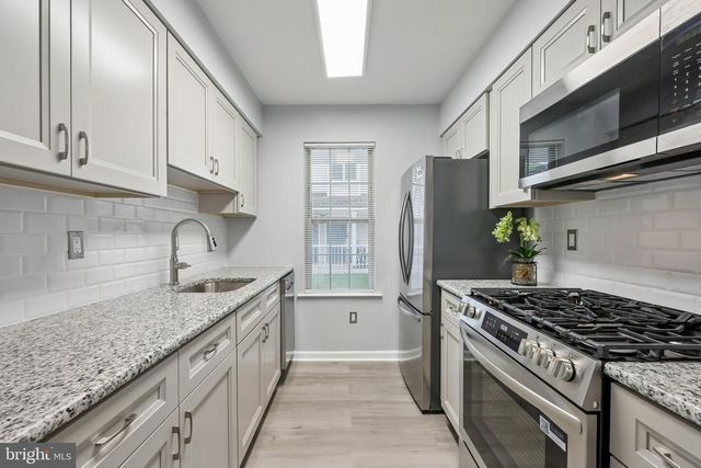 901-A WHARTON RD, Mount Laurel, NJ 08054