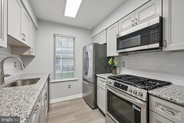 901-A WHARTON RD, Mount Laurel, NJ 08054