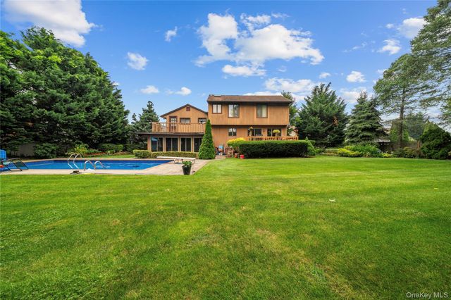 65 Elmtree Lane, Jericho, NY 11753
