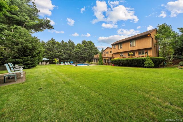 65 Elmtree Lane, Jericho, NY 11753