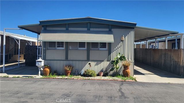 20652 Lassen Street 114, Chatsworth, CA 91311