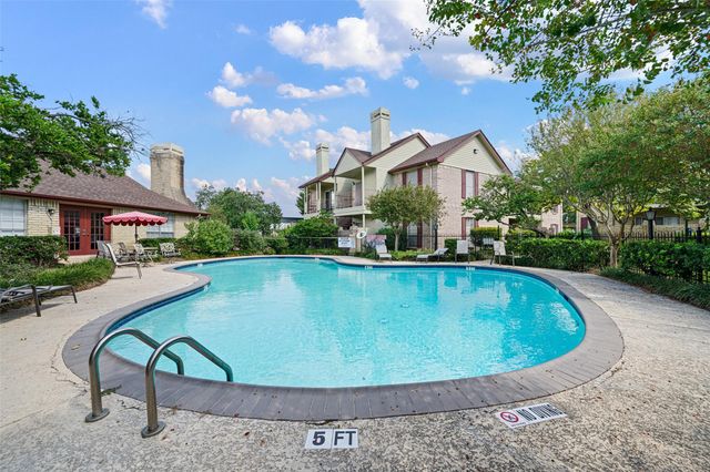 2120 El Paseo Street 2808, Houston, TX 77054