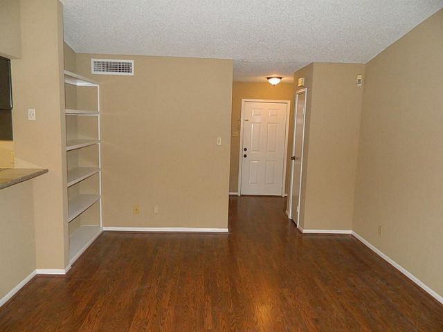 2120 El Paseo Street 2808, Houston, TX 77054
