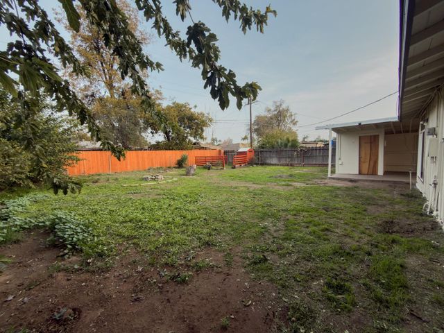 2473 S Boyd Avenue, Fresno, CA 93725