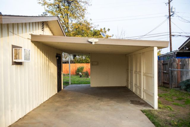 2473 S Boyd Avenue, Fresno, CA 93725