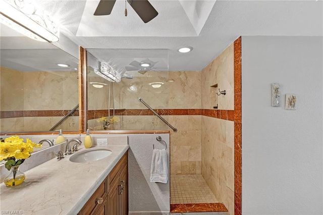 4244 SE 20th PL # 116, Cape Coral, FL 33904