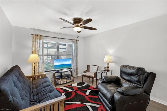 4244 SE 20th PL # 116, Cape Coral, FL 33904