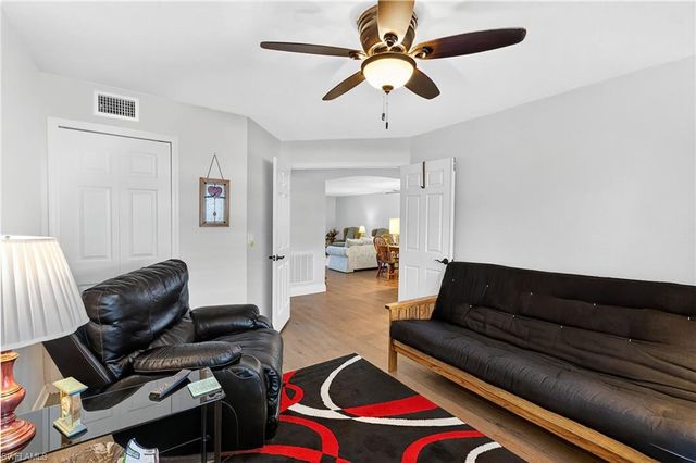 4244 SE 20th PL # 116, Cape Coral, FL 33904