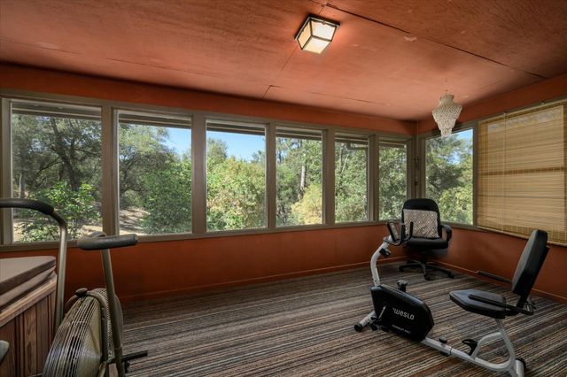 2608 Retirement Ln, Placerville, CA 95667