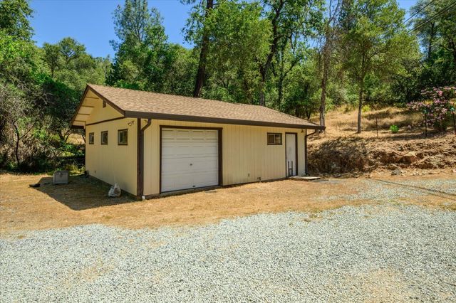 2608 Retirement Ln, Placerville, CA 95667
