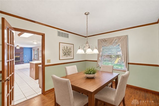 270 Lakeside Drive, Springboro, OH 45066