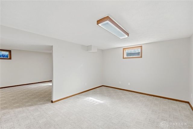 270 Lakeside Drive, Springboro, OH 45066