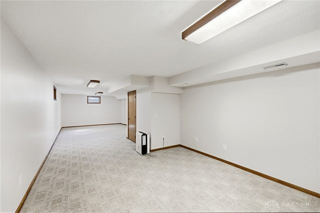 270 Lakeside Drive, Springboro, OH 45066