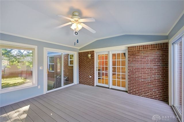 270 Lakeside Drive, Springboro, OH 45066